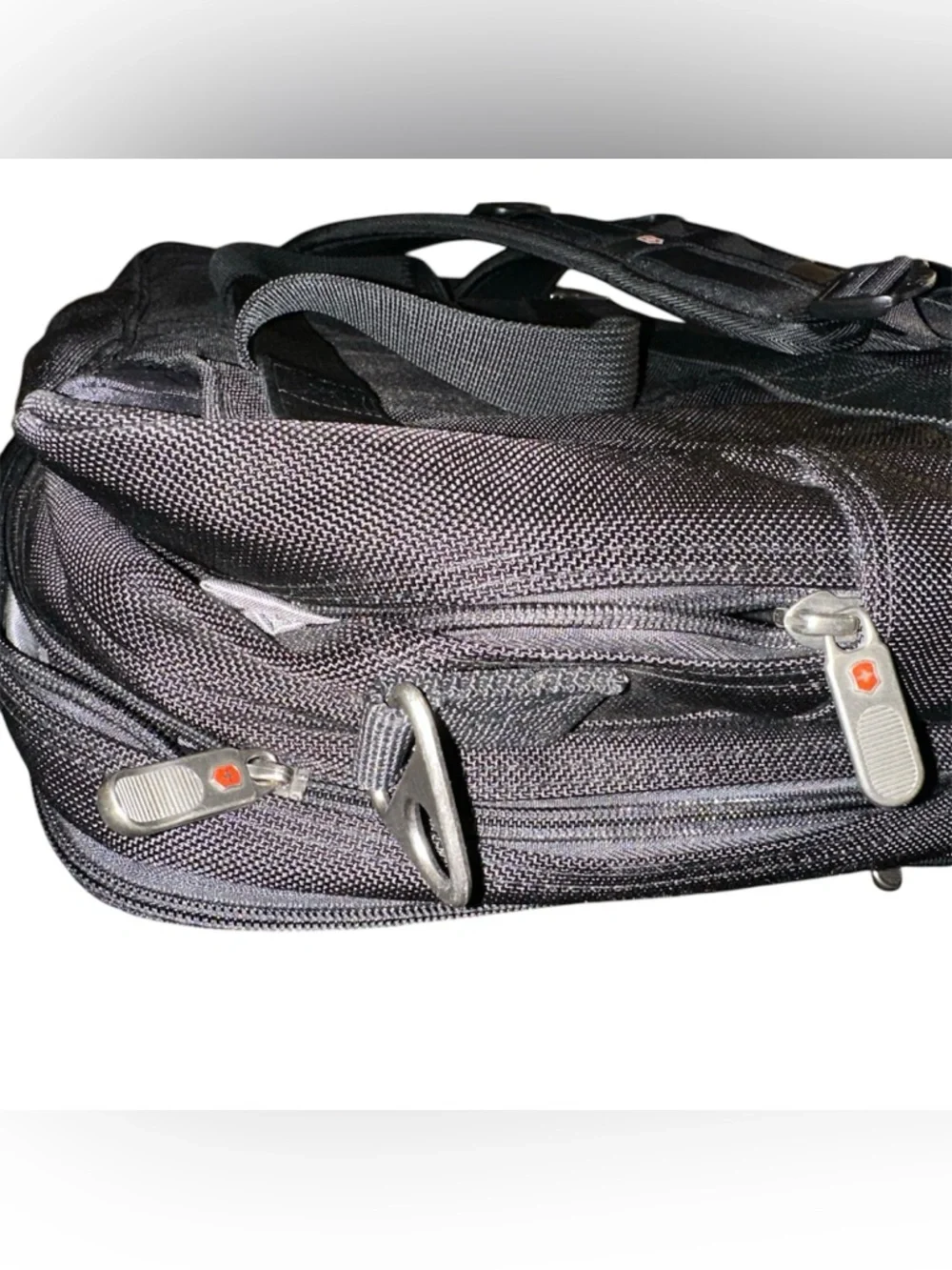 Victorinox Luggage Nxt 5.0 Standard Issue Convertible Travel Bag Backpack Black